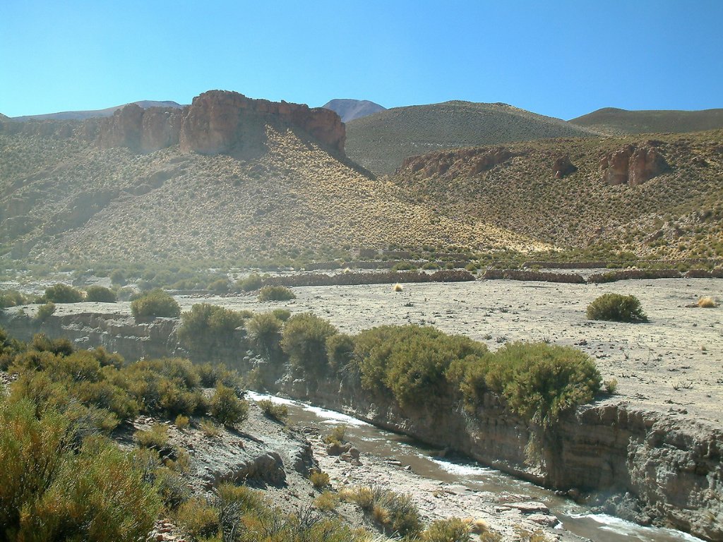 30-A river near Estancia Chakha.jpg - A river near Estancia Chakha